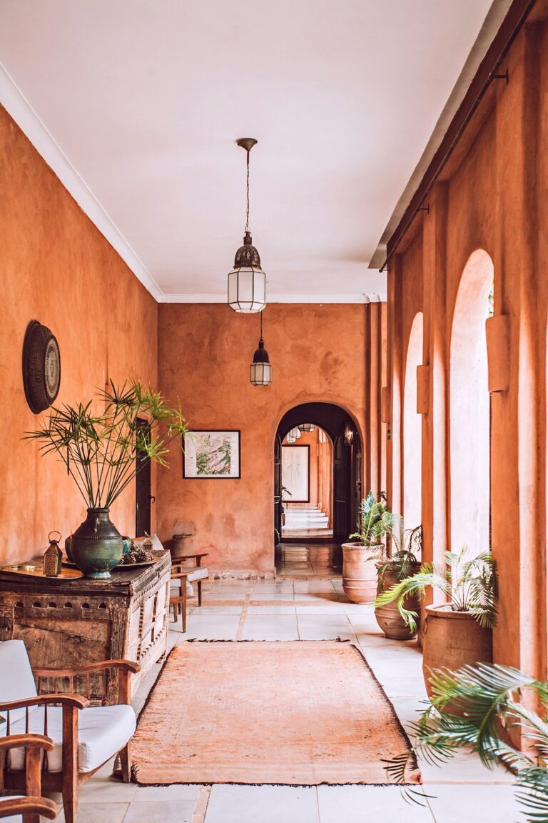 The Role of Lighting in Creative Interior Design